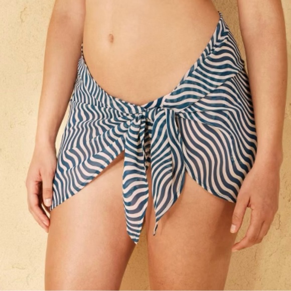 Shade & Shore Other - Shade & Shore Navy and White Swim Sarong